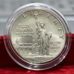 1 Dollar-Statue of Liberty 1986 United States Silver Coin