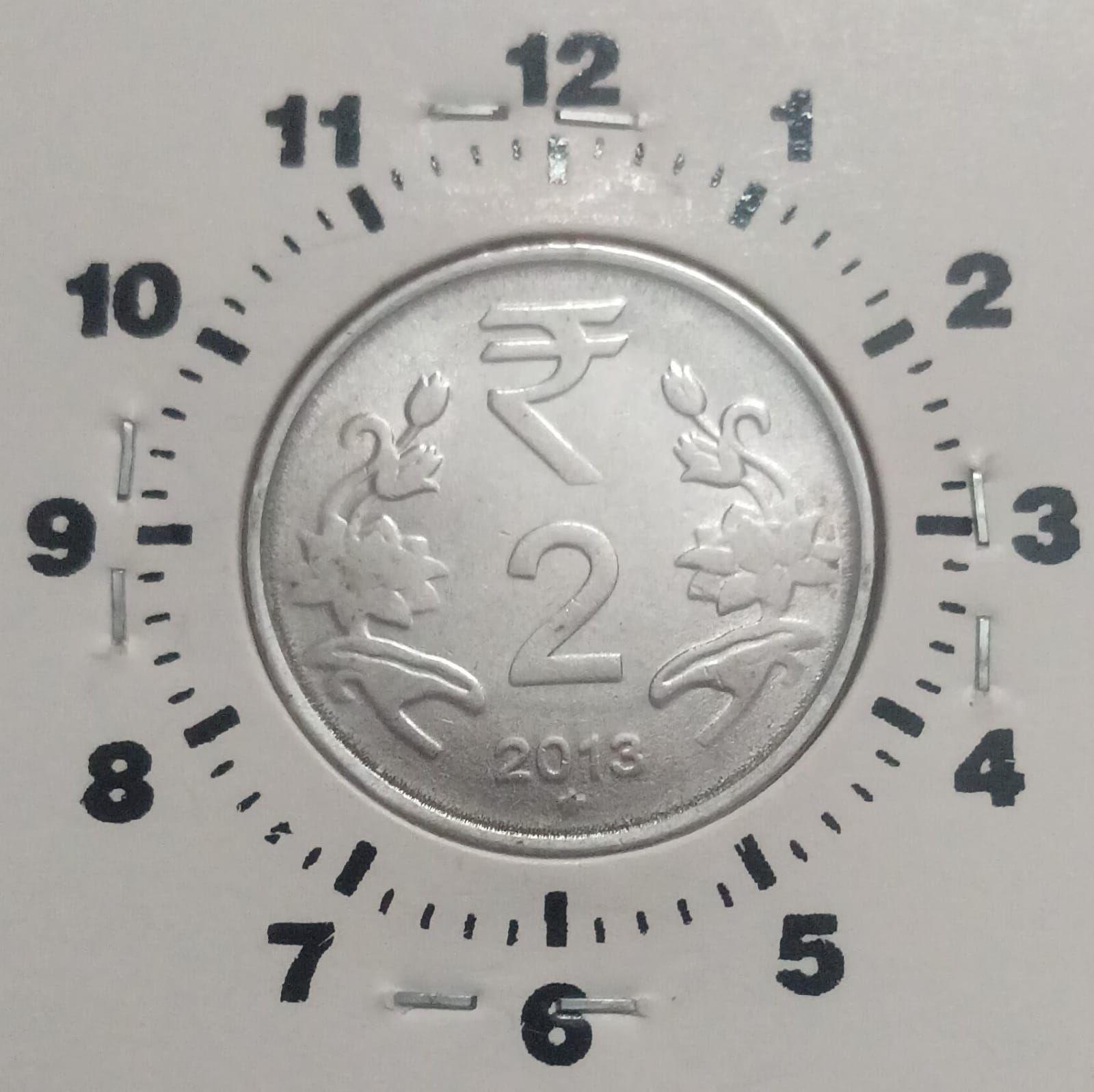 India - 2013 - 2 Rupees Hyderabad Mint 11.00 Oclock Rotation Error Coin Used