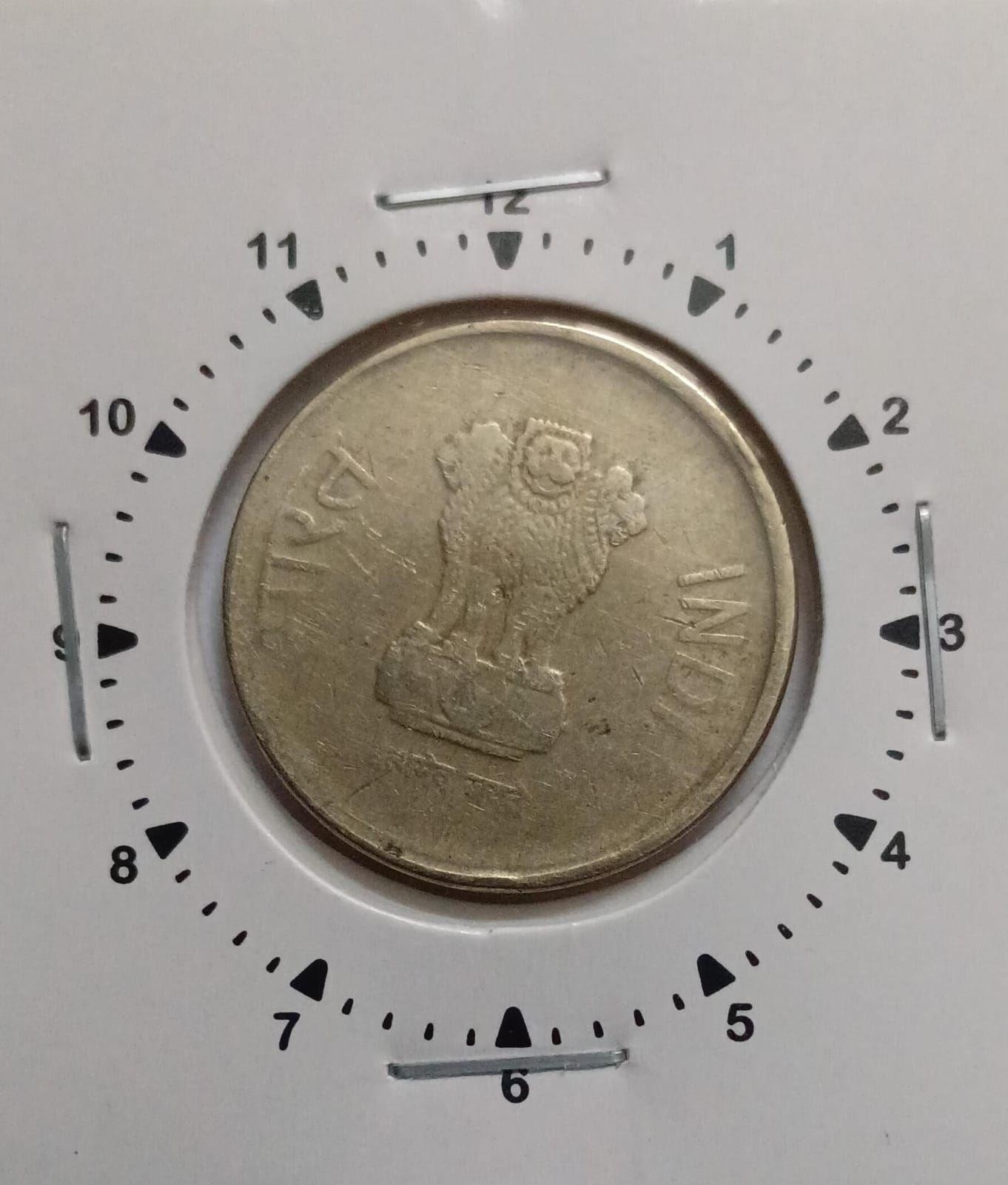 India - 2016 - 5 Rupees Kolkata Mint 12.30 Oclock Rotation Error Coin Used