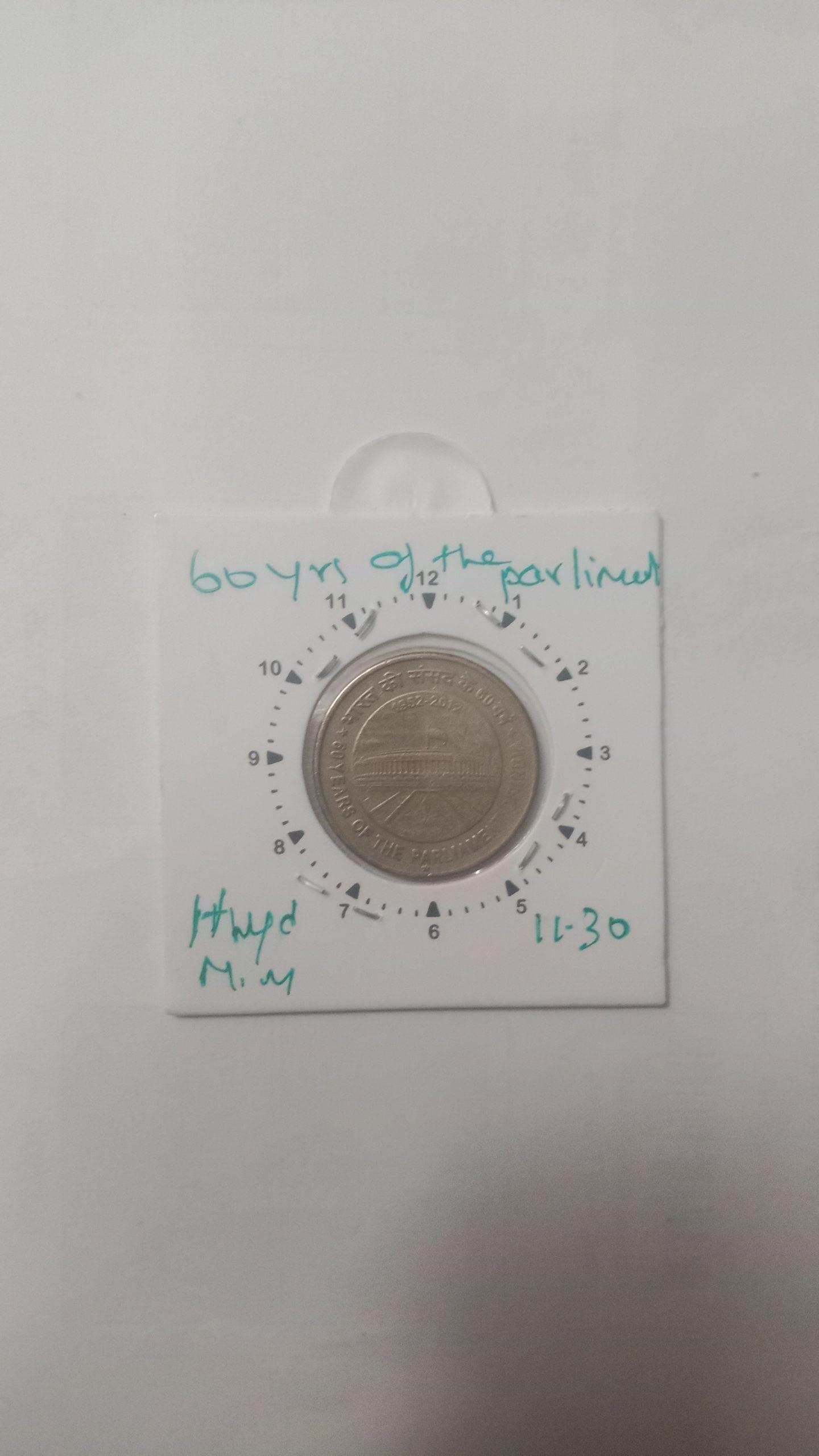 India - 2012 - 5 Rupees-60 years of Parliament Hyderabad Mint 11.30 clock Rotation Error Coin Used
