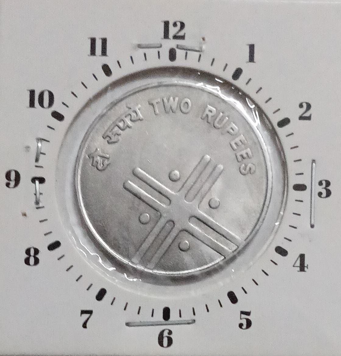 India - 2007 - 2 Rupees Hyderabad Mint 11 Oclock Rotation Error Coin UNC