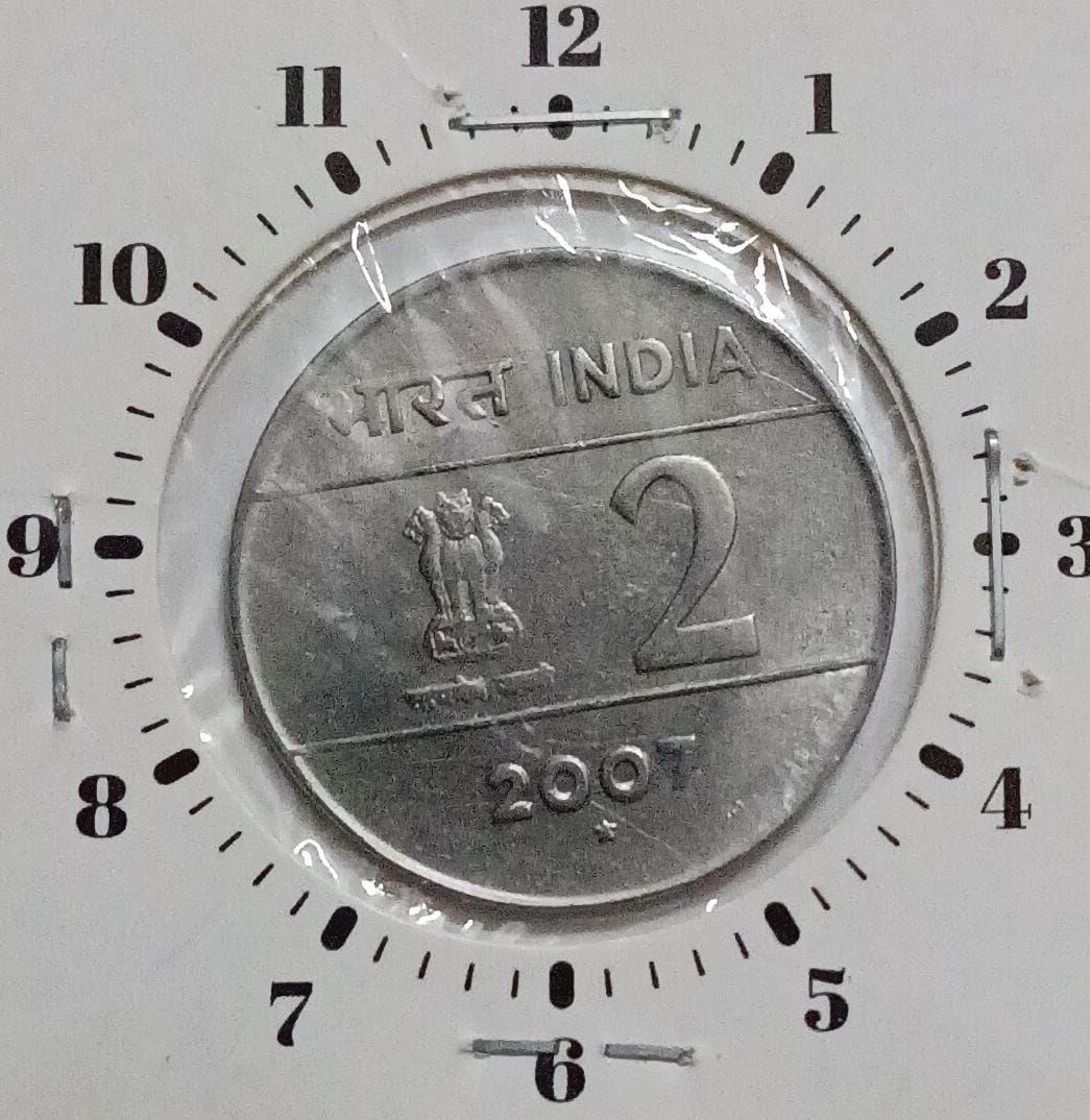 India - 2007 - 2 Rupees Hyderabad Mint 11 Oclock Rotation Error Coin UNC