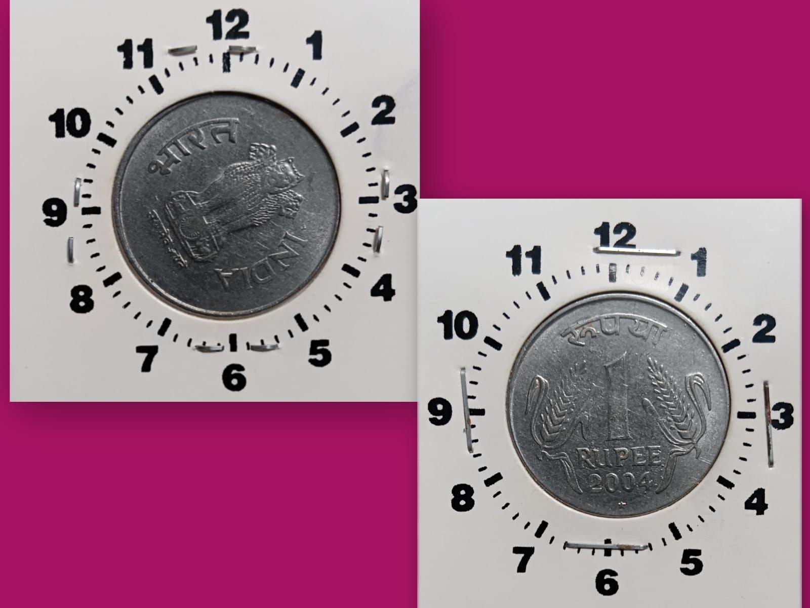 India - 2004 - 1 Rupee Hyderabad Mint 2 Oclock Rotation Error Coin Used