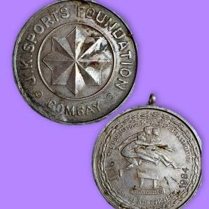 THE BOMBAY HIGH SCHOOLS SPORTS ASSOCIATION 1984 J.K.FOUNDATION MEDAL Used