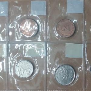 SET OF 8 Used Coins - Uk, German, Euro, USA, Netherlands, Canada, Belgium, France