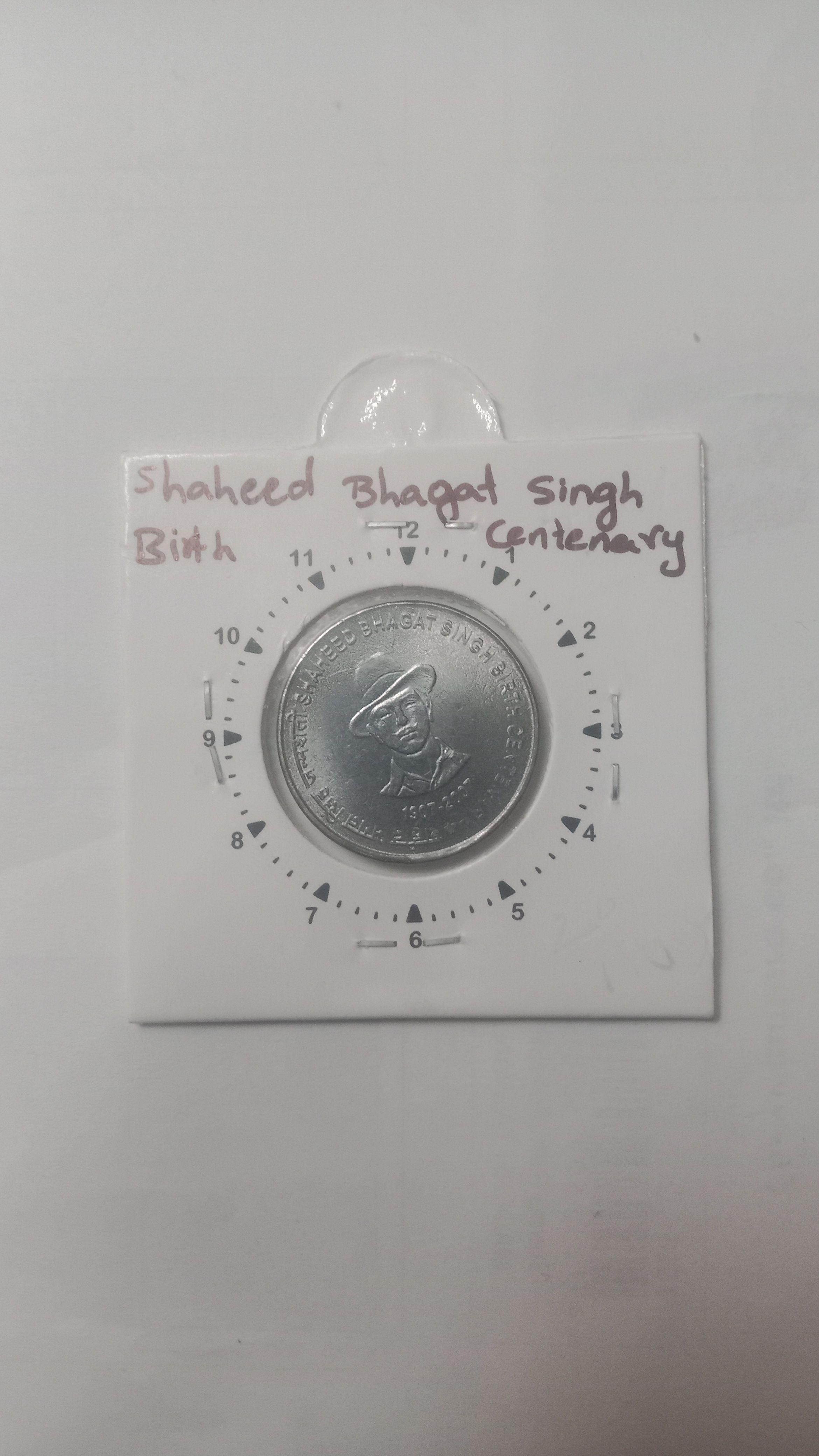 India - 5 Rupees-Shaheed Bhagat Singh Hyderabad Mint 11 Oclock Rotation Error Coin Used