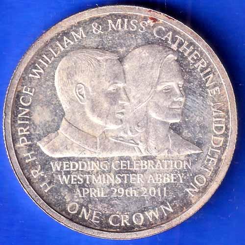 ELIZABETH II GIBRALTAR 2011 H.R.H PRINCE WILLIAM & MISS CATHERINE MIDDLETON ONE CROWN 29th APRIL 2011  ANH2467