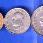 SET OF :- 3 REPUBLIC MAHATMA GANDHI'S COINS THE SAME YEAR AND DIFFERENT AMOUNT  ANH2588