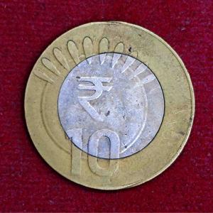 10 Rupees 2015 Off Center Error Coin