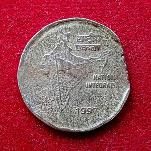 2 Rupees National Integration 1997 Hyderabad Mint Ragged Clip Error Coin