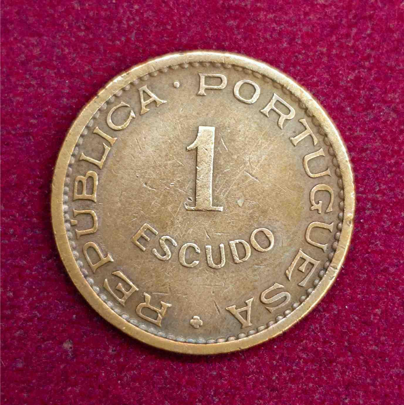 Angola 1 Escudo 1972 Coin
