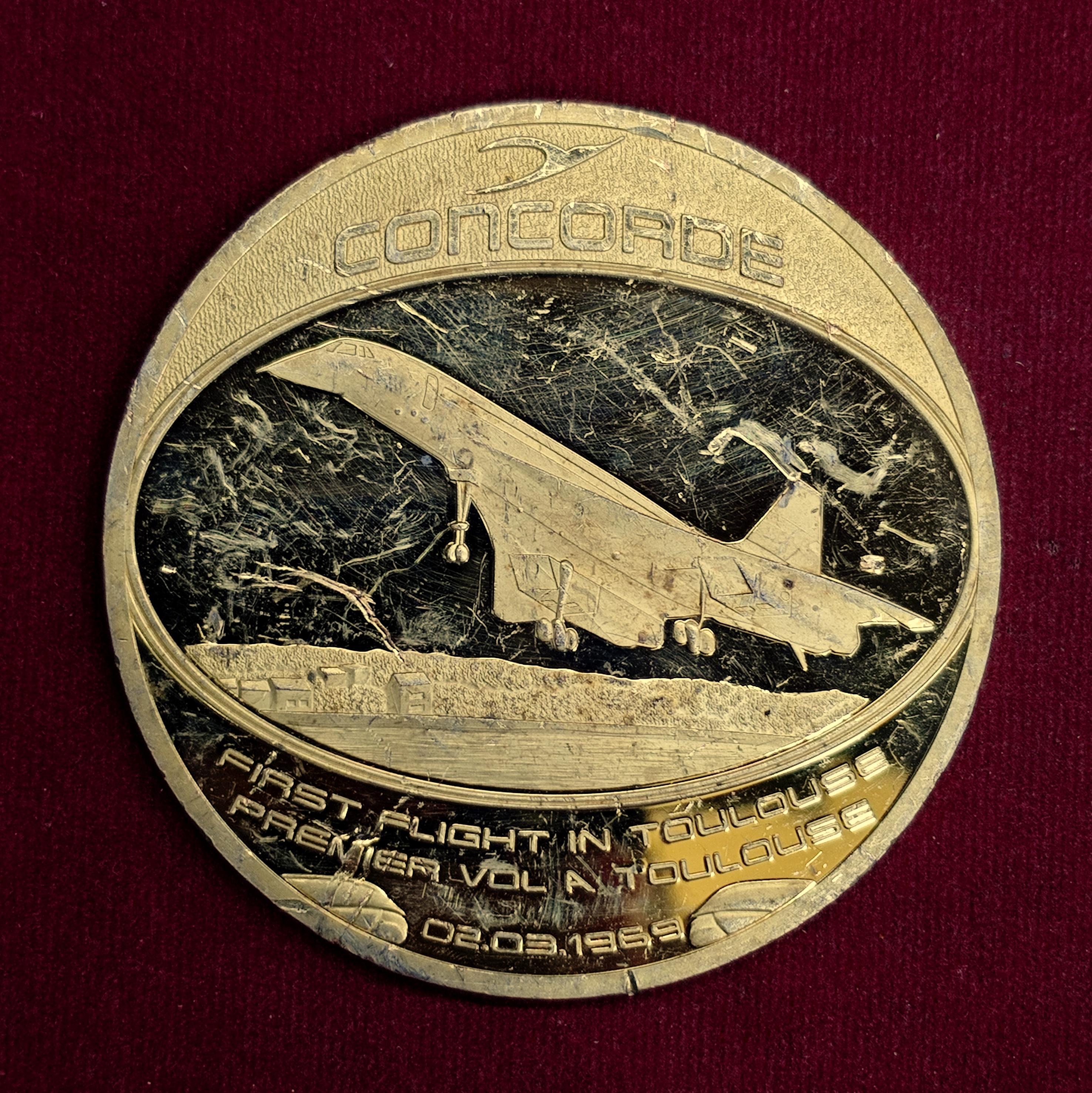 France Concorde Supersonic Aircraft First Flight Toulouse 1969–2003 Commemorative Medallion (70mm)
