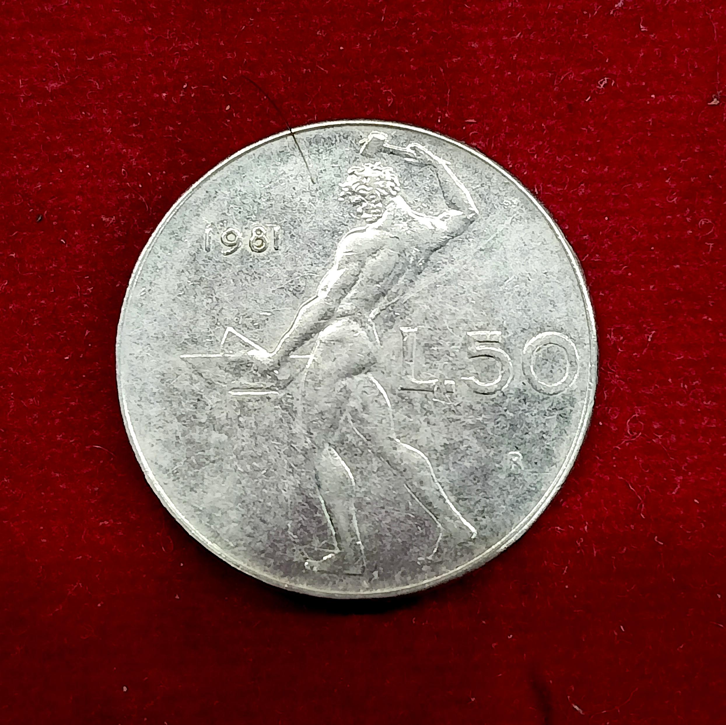 Italy 50 Lire 1981 Coin (Small Type)