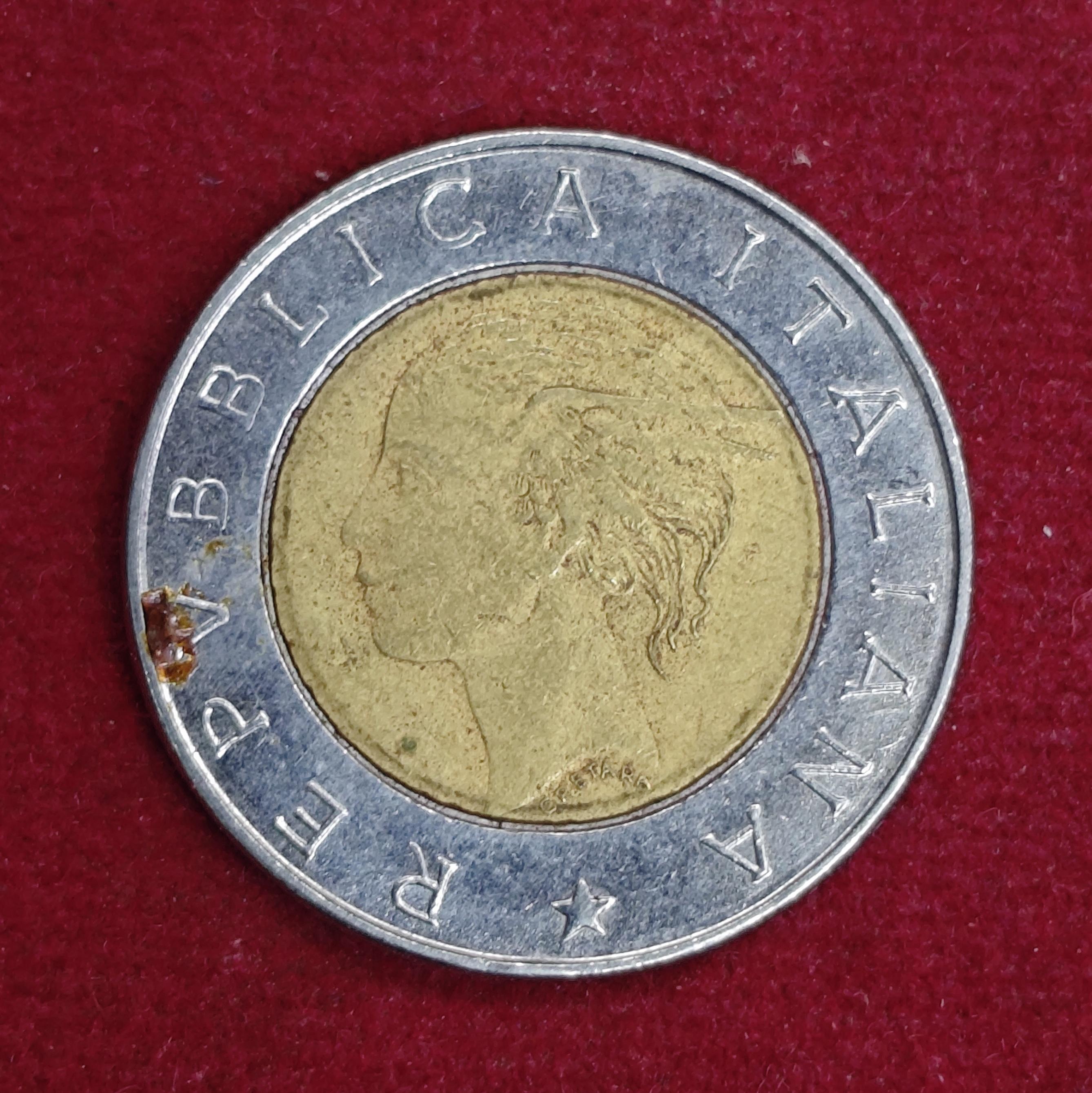 Italy 500 Lire 1992 Coin