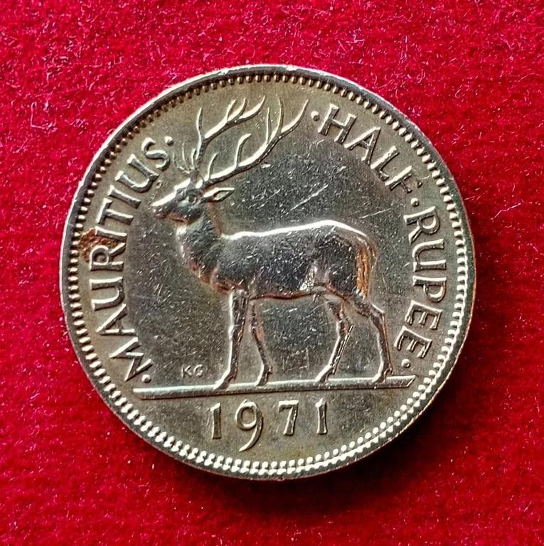 Mauritius (1/2) Half Rupee Elizabeth I 1971 Coin