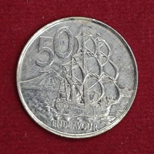 New Zealand 50 Cents - Elizabeth II 2006 Coin