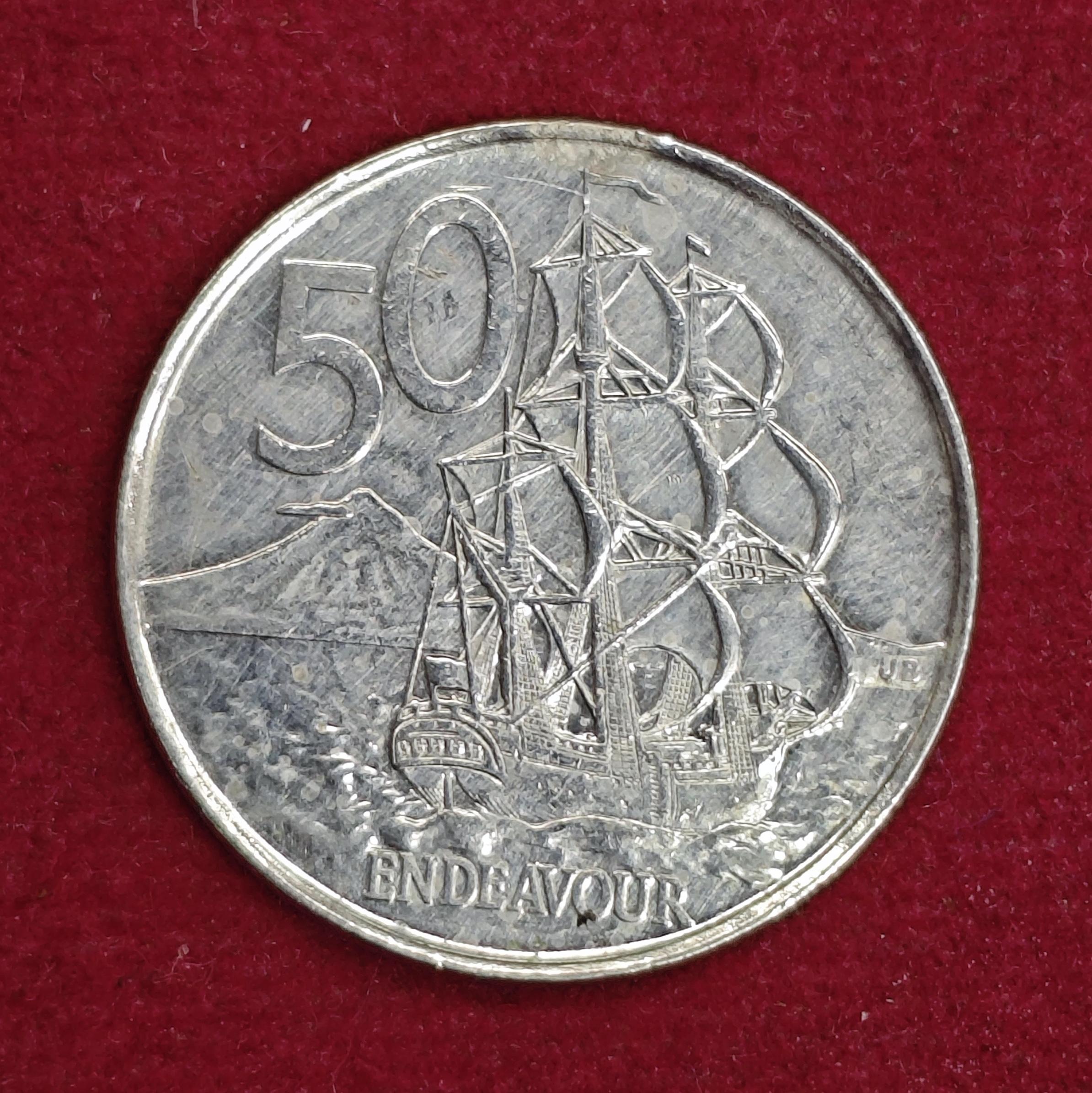 New Zealand 50 Cents - Elizabeth II 2006 Coin