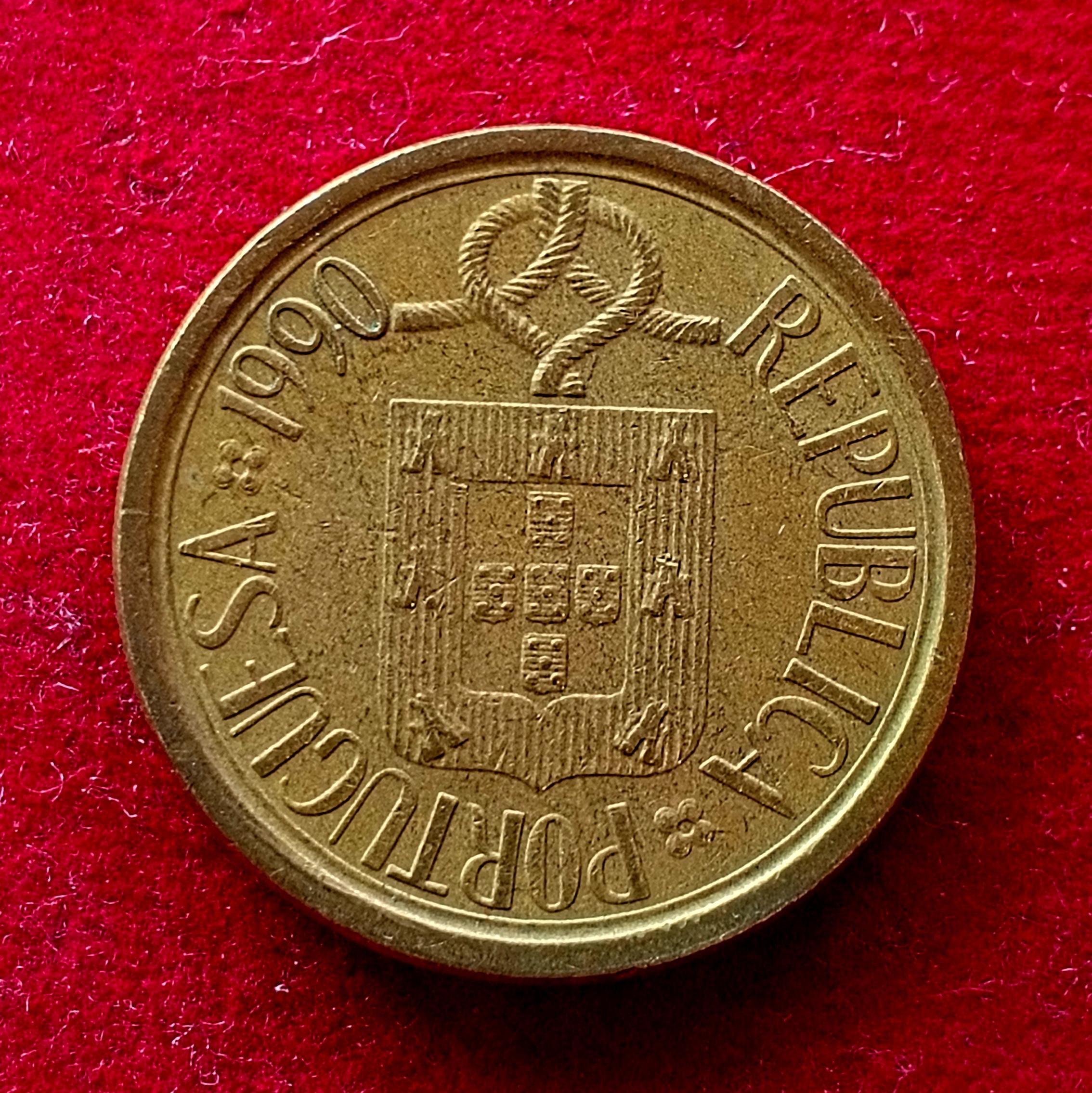 Portugal 10 Escudos 1990 Coin