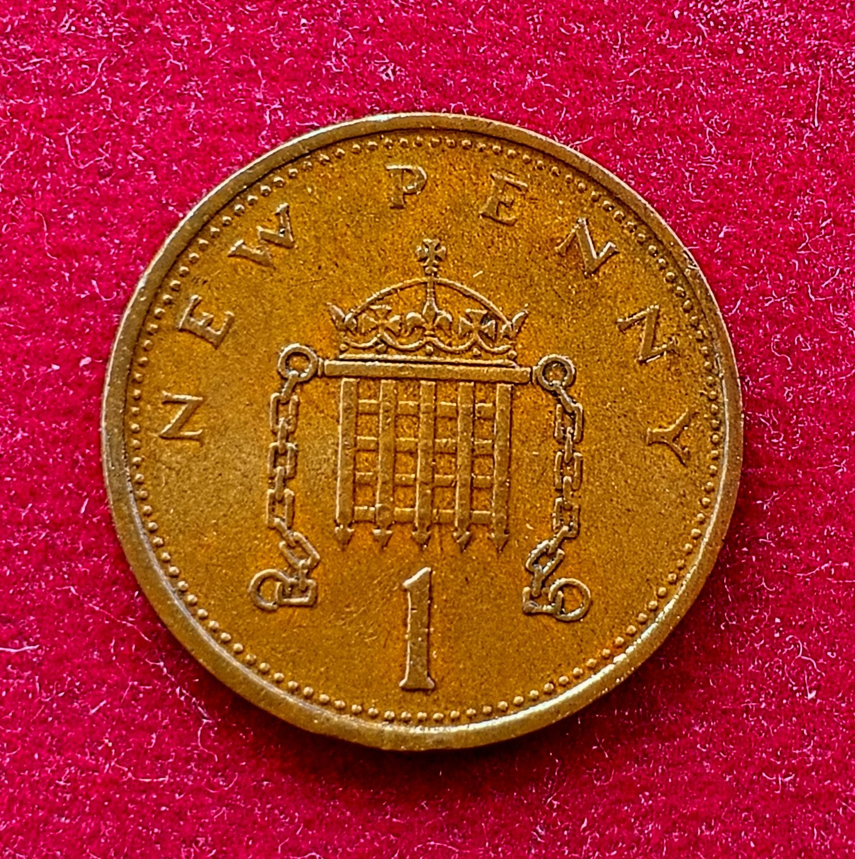 United Kingdom (UK) 1 New Penny Elizabeth II 1974 Coin