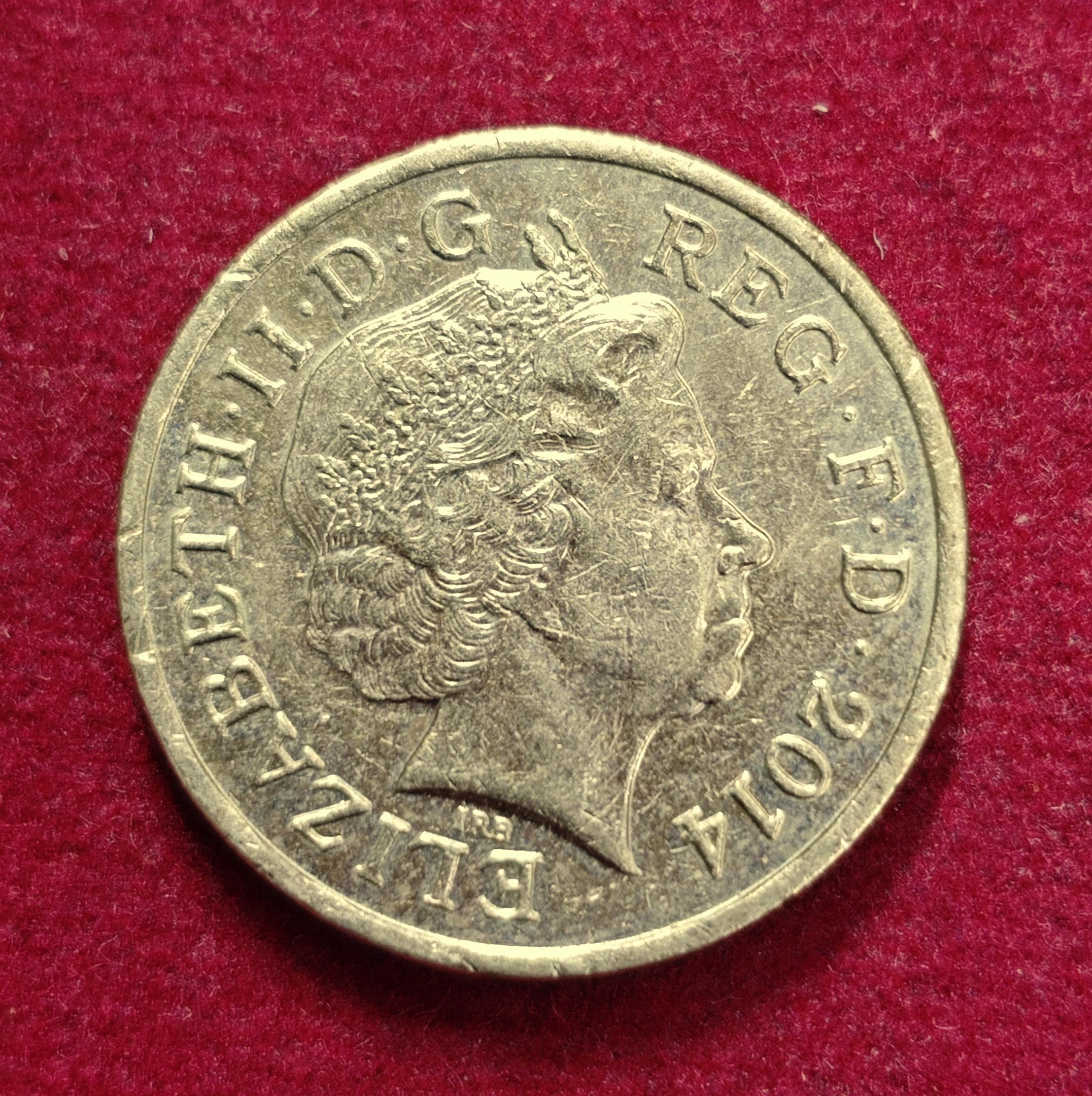 United Kingdom (UK) 1 Pound - Elizabeth II 2014 Coin