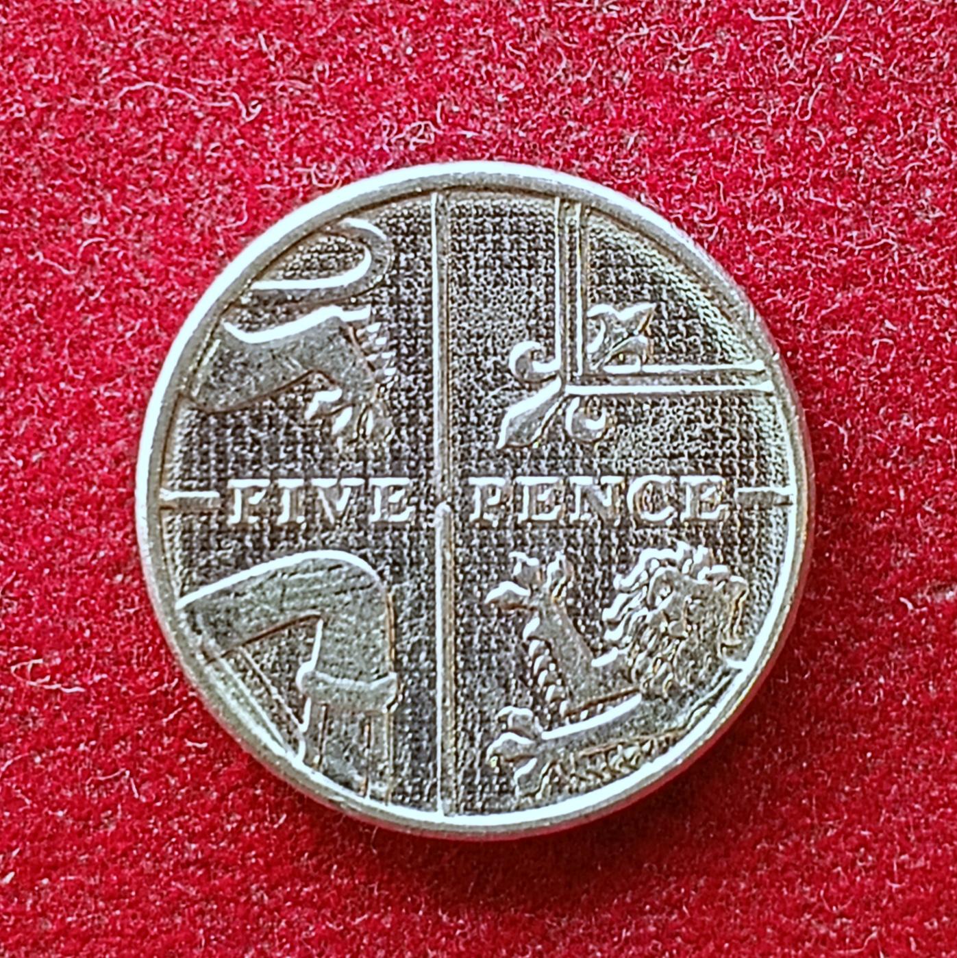 United Kingdom (UK)   5 Pence - Elizabeth II 5th portrait  2014 Coin