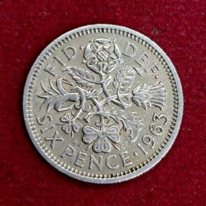 United Kingdom (UK) 6 Pence Queen Elizabeth II 1963 Coin