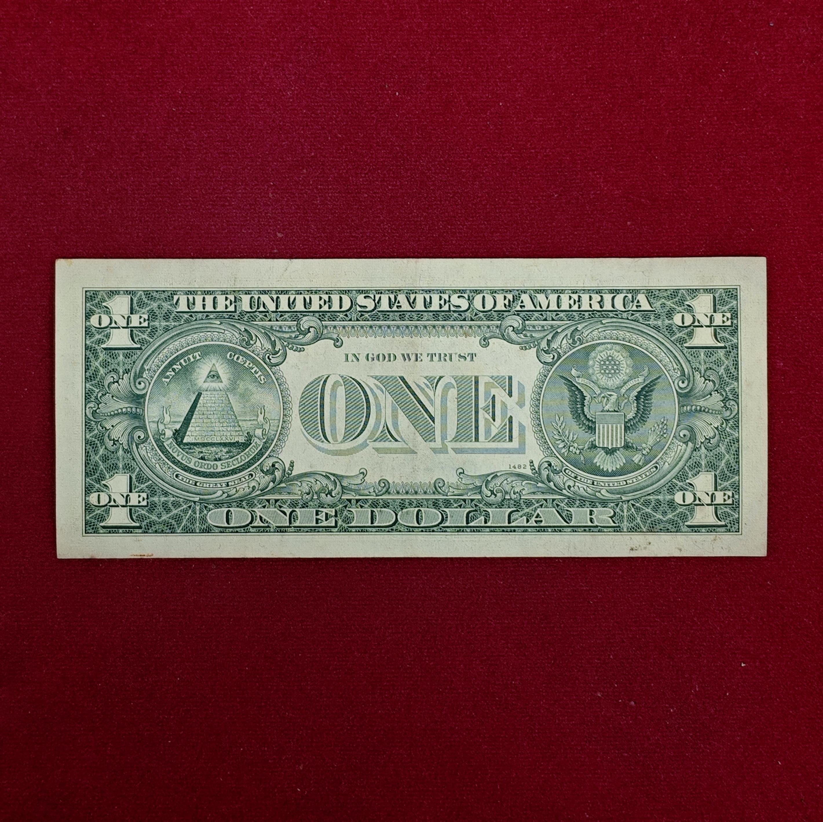 United States ( USA ) 1 Dollar Federal Reserve Minneapolis Green Seal 1969 Banknote